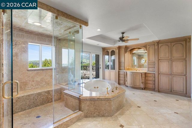 251 Santiago Ln, Danville, CA 94526