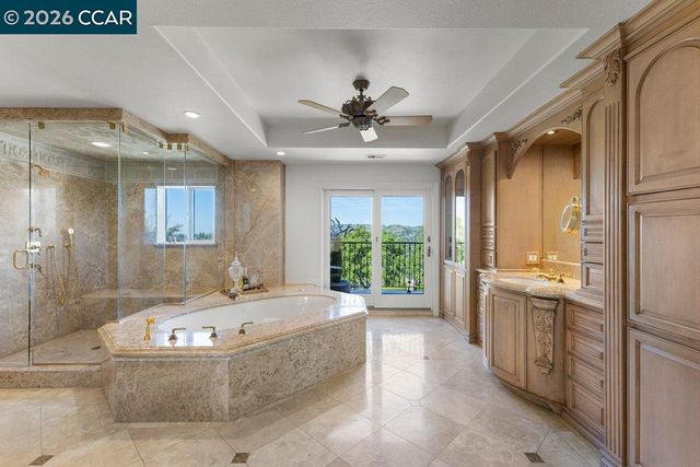 251 Santiago Ln, Danville, CA 94526