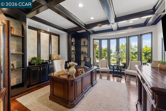 251 Santiago Ln, Danville, CA 94526