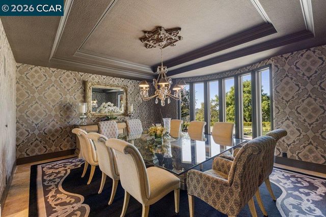 251 Santiago Ln, Danville, CA 94526