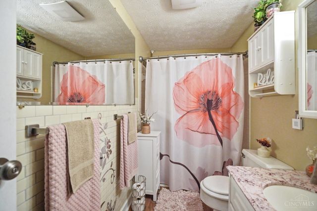 5855 Winchester Drive, Miami Twp, OH 45150