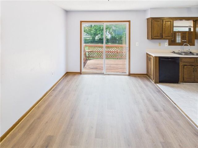 240 SE 121st Road, Warrensburg, MO 64093