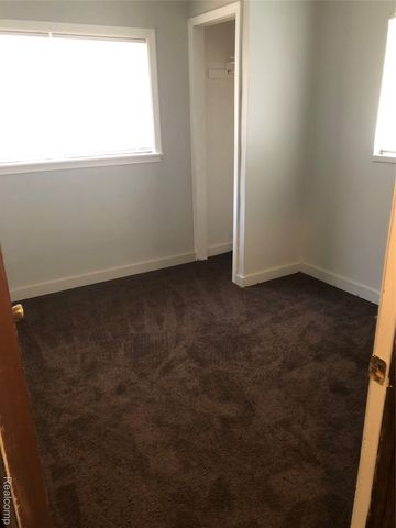 8304 Arlis Street, Commerce Charter Township, MI 48382