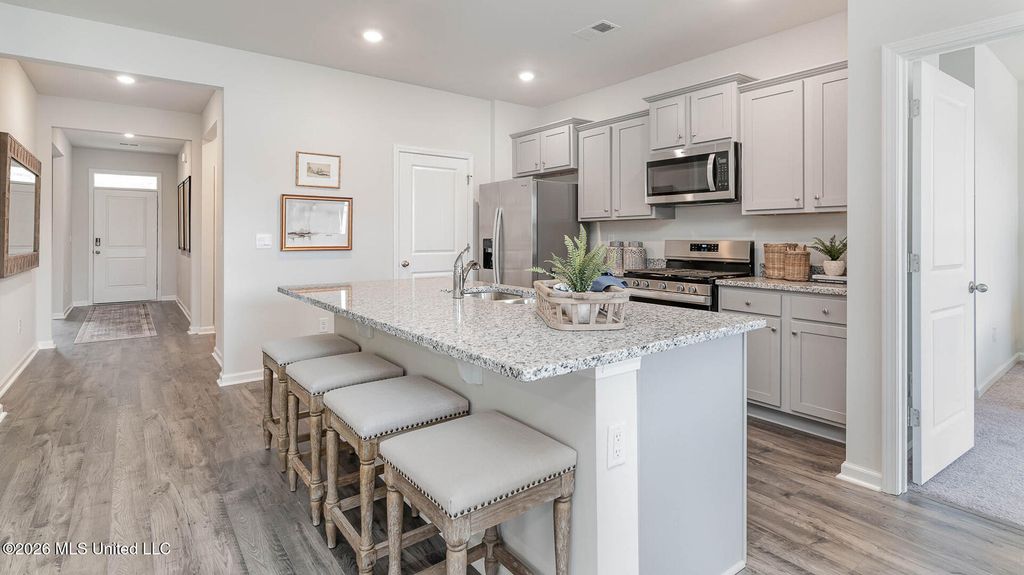 8351 Bankhead Drive, Olive Branch, MS 38654 — photo 5