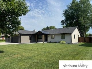 2225 Teakwood Drive, Fremont, NE 68025