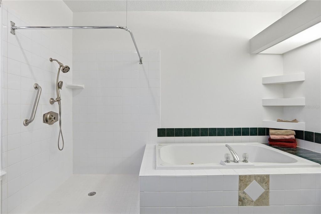 Image 27 of property listing at 20312 MAXIM PKWY, Orlando, FL 32833