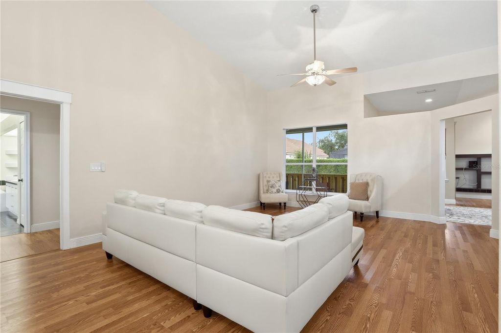 Image 7 of property listing at 20312 MAXIM PKWY, Orlando, FL 32833