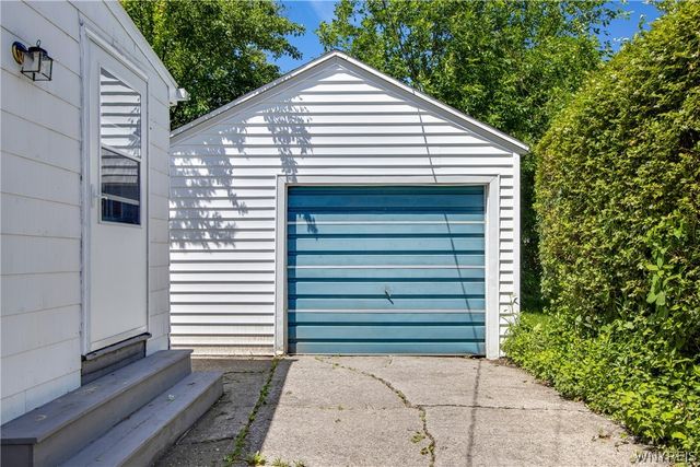 270 Merrymont Road, Cheektowaga, NY 14225