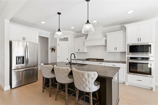 231 Ambry Loop, Centerton, AR 72719