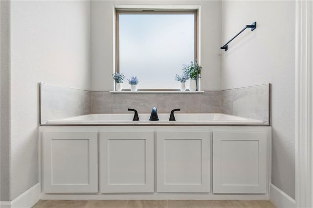 231 Ambry Loop, Centerton, AR 72719