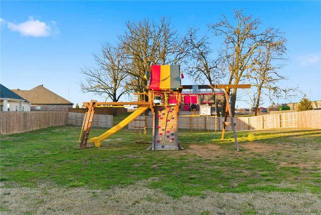 231 Ambry Loop, Centerton, AR 72719