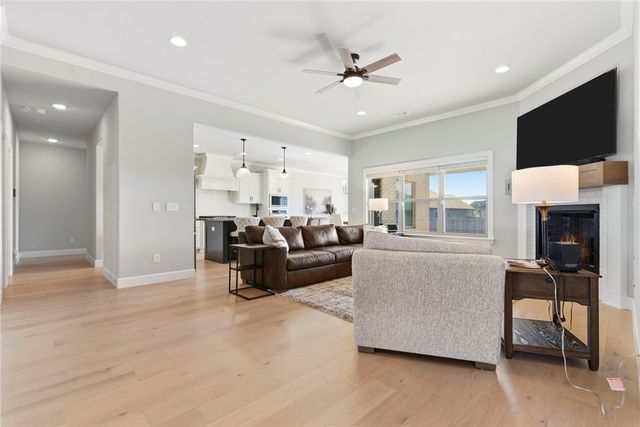 231 Ambry Loop, Centerton, AR 72719