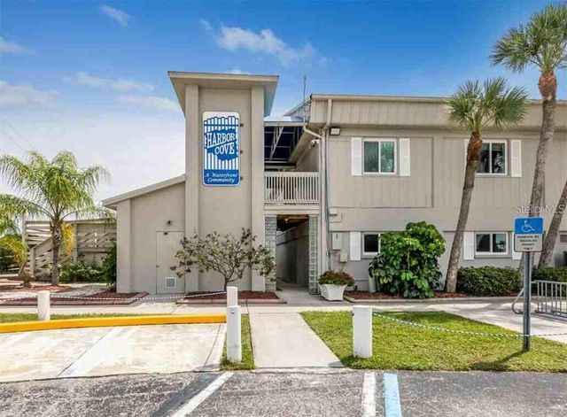 717 RIVERVIEW CIRCLE, North Port, FL 34287