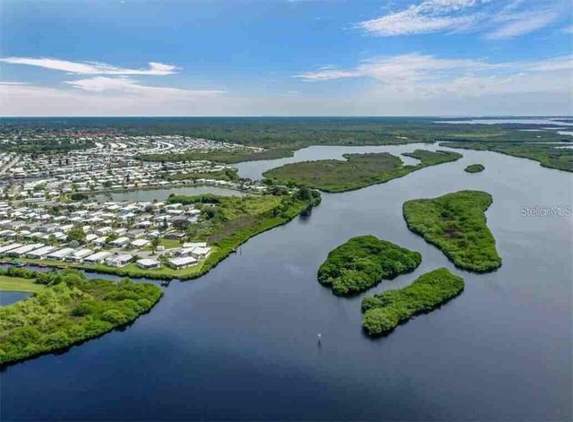 717 RIVERVIEW CIRCLE, North Port, FL 34287