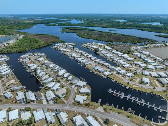 717 RIVERVIEW CIRCLE, North Port, FL 34287