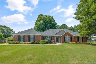 2403 Thornmor Drive, Huntsville, AL 35803