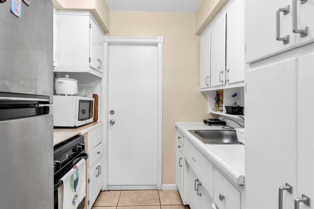 2700 NE 135th Street 31, North Miami, FL 33181