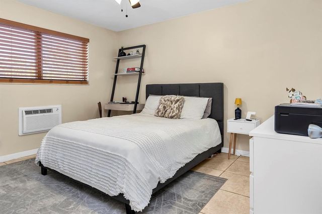 2700 NE 135th Street 31, North Miami, FL 33181
