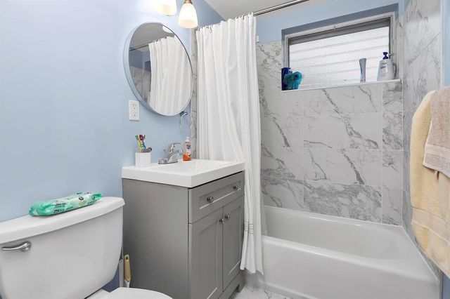 2700 NE 135th Street 31, North Miami, FL 33181