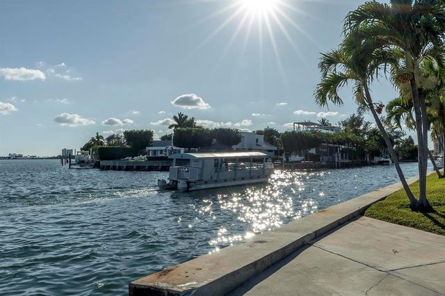 2700 NE 135th Street 31, North Miami, FL 33181