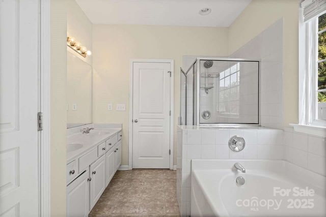 9503 Long Hill Drive, Charlotte, NC 28214