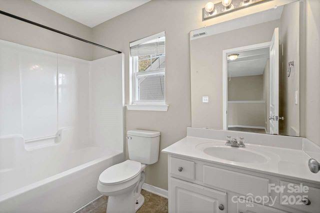 9503 Long Hill Drive, Charlotte, NC 28214