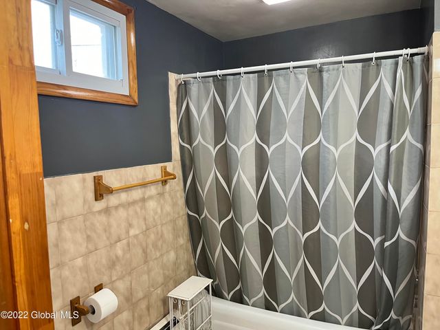 318 Saratoga Street, Cohoes, NY 12047