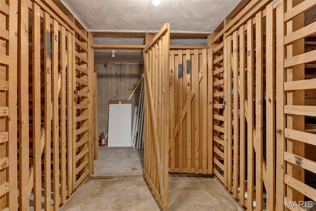 10315 Forest Brook Lane F, St Louis, MO 63146