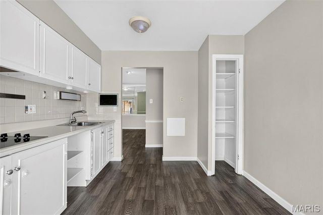 10315 Forest Brook Lane F, St Louis, MO 63146