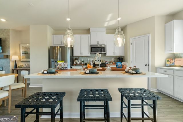 327 Dresden Circle, Tucker, GA 30084