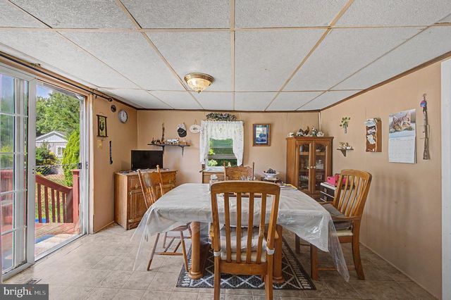 339 BROAD ST, Elmer, NJ 08318