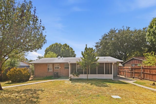 2420 Bamboo Street, Mesquite, TX 75150