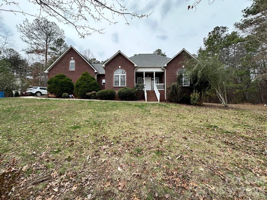 1385 Ron Whicker Drive, Catawba, NC 28609