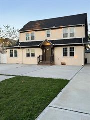 651 W Broadway, Cedarhurst, NY 11516