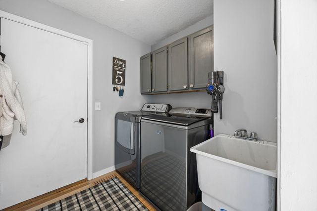 16930 Hanover Lane, Eden Prairie, MN 55347