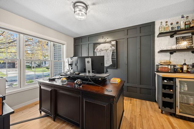 16930 Hanover Lane, Eden Prairie, MN 55347