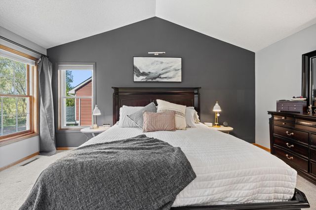 16930 Hanover Lane, Eden Prairie, MN 55347