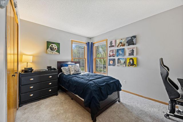 16930 Hanover Lane, Eden Prairie, MN 55347