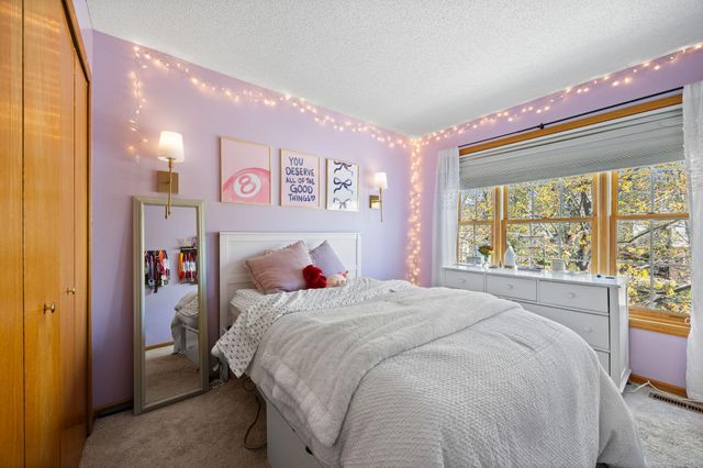16930 Hanover Lane, Eden Prairie, MN 55347