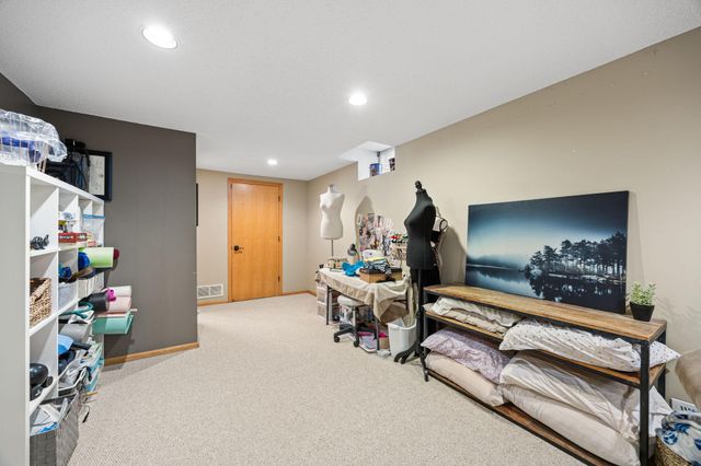 16930 Hanover Lane, Eden Prairie, MN 55347