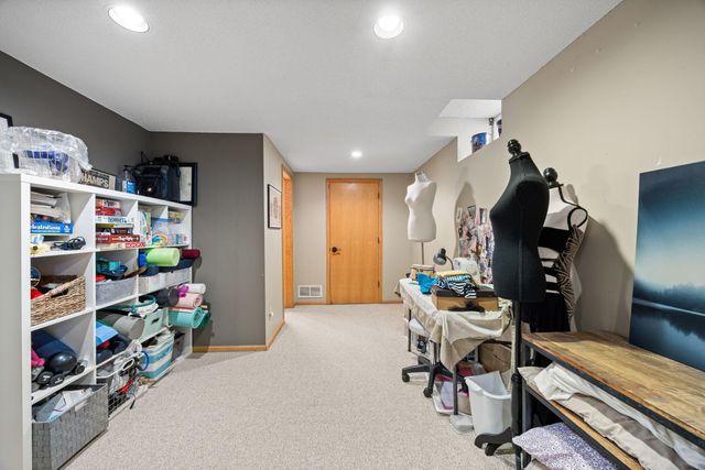 16930 Hanover Lane, Eden Prairie, MN 55347