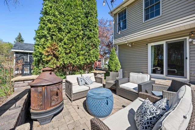 16930 Hanover Lane, Eden Prairie, MN 55347