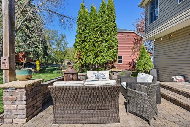 16930 Hanover Lane, Eden Prairie, MN 55347