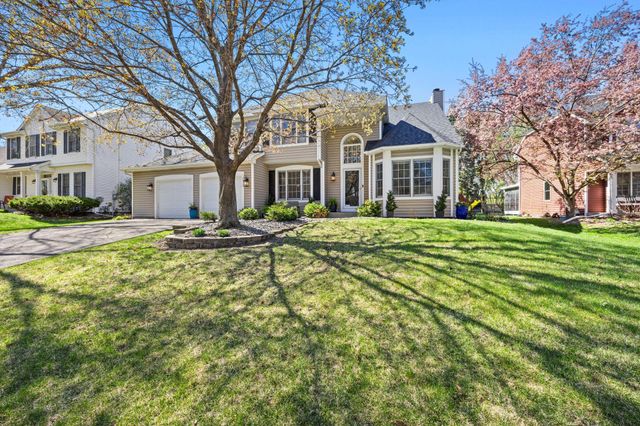 16930 Hanover Lane, Eden Prairie, MN 55347