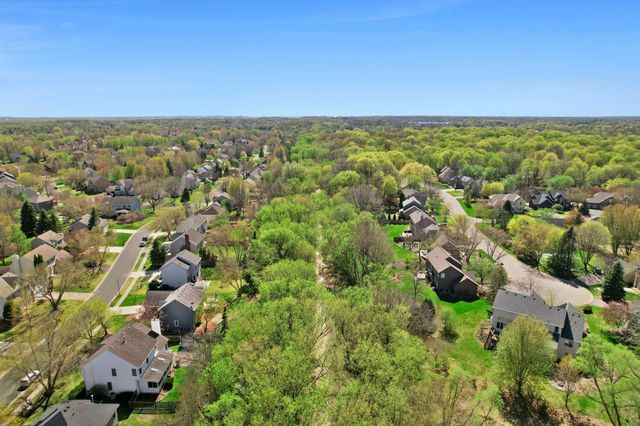 16930 Hanover Lane, Eden Prairie, MN 55347