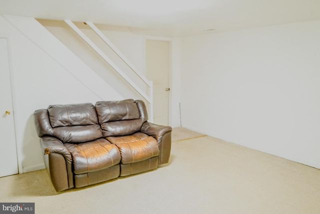 927 GROVEHILL RD, Halethorpe, MD 21227