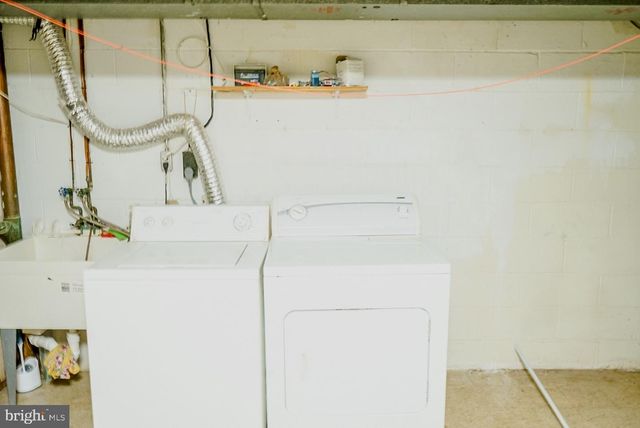 927 GROVEHILL RD, Halethorpe, MD 21227