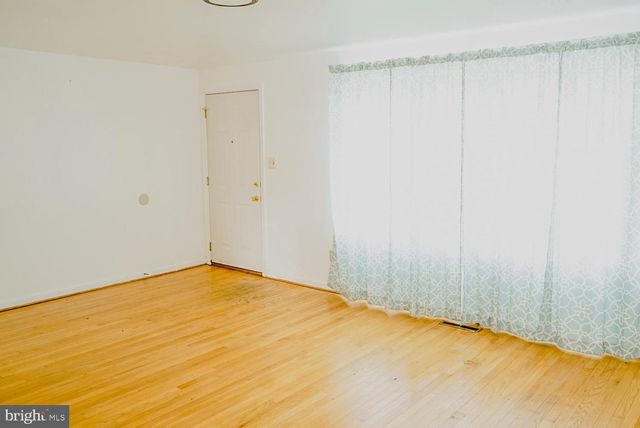 927 GROVEHILL RD, Halethorpe, MD 21227