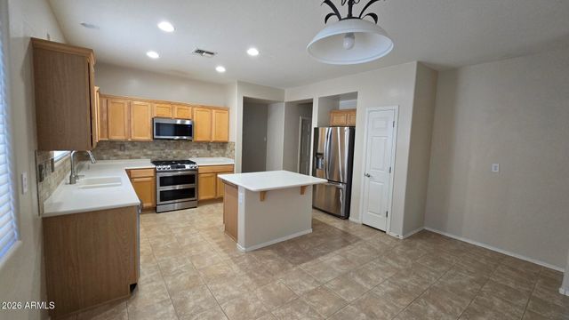 40720 N TRAILHEAD Way, Phoenix, AZ 85086