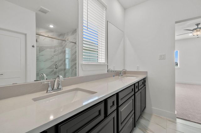 1302 Shaded Rock Drive, Missouri City, TX 77459